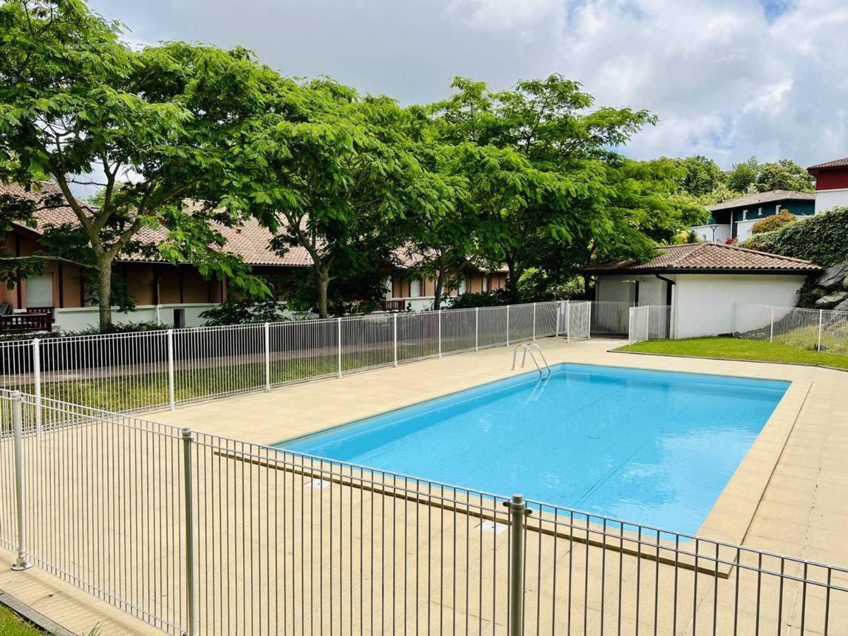 Apartment T2 Avec Piscine, Proche Thermes, Parking Souterrain Et Terrasse - - Fr-1-495-72